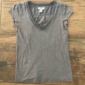 Ann Taylor LOFT Petites V-Neck Tee